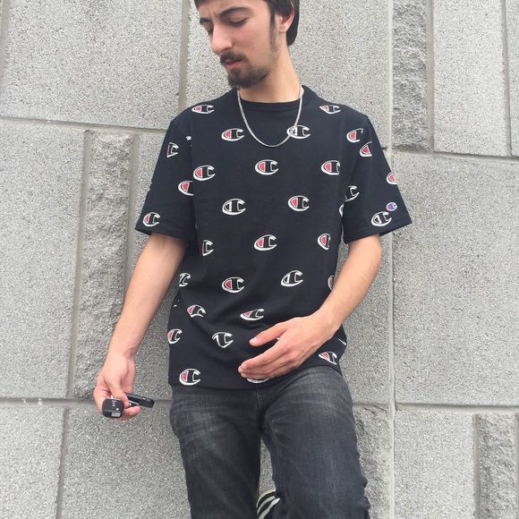 Meet your Posher, Alex - Picture 1 of 1